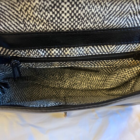 Authentic Rebecca Minkoff Chevron Quilted Love Crossbody Bag Black - Picture 10 of 10